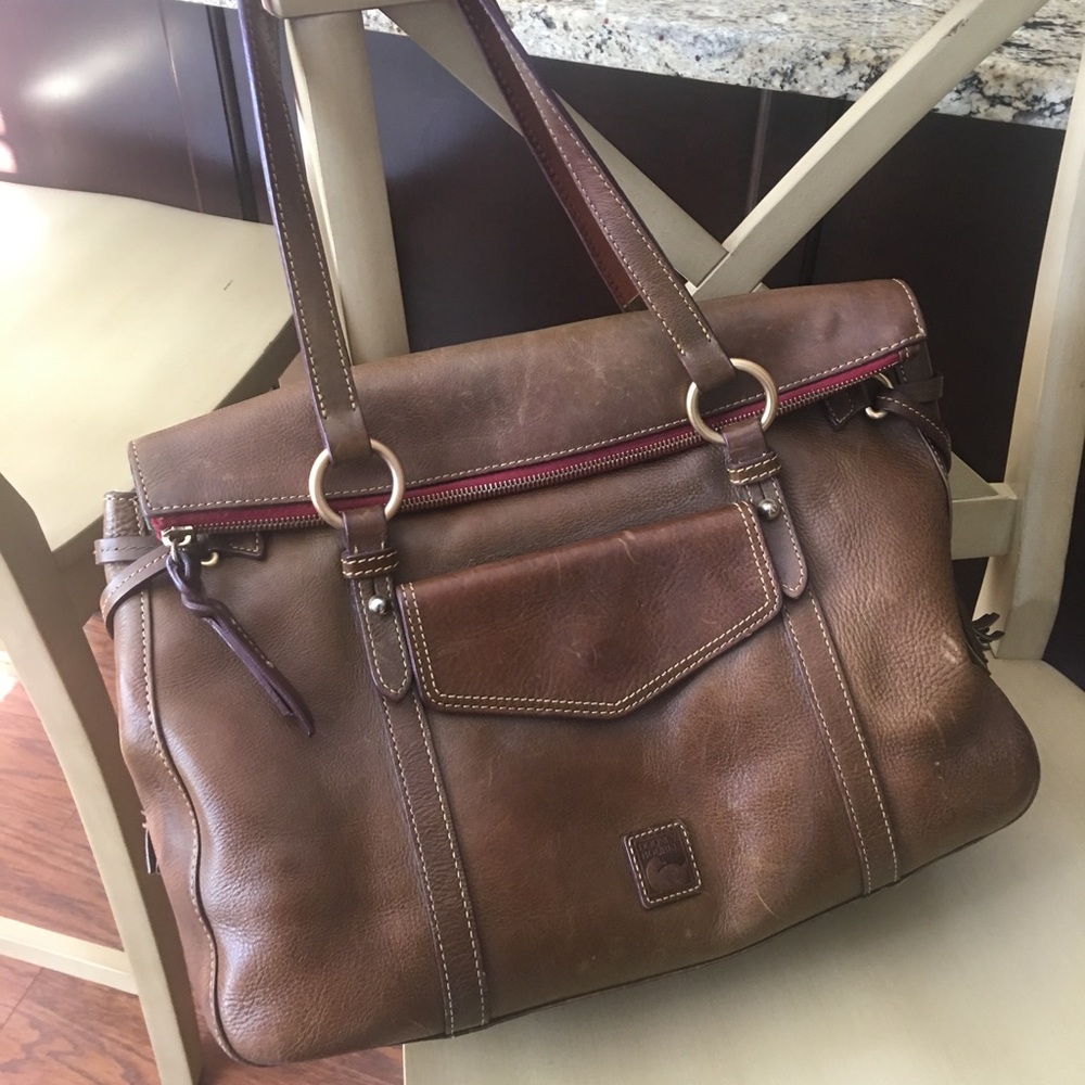 Dooney & Bourke Smith bag